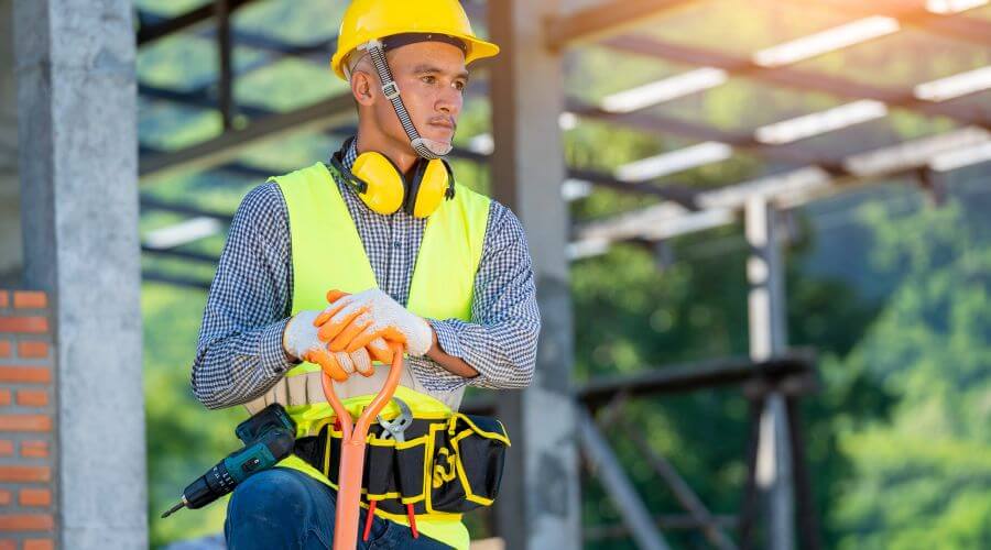 Professional gutter cleaning in Franklin, MN